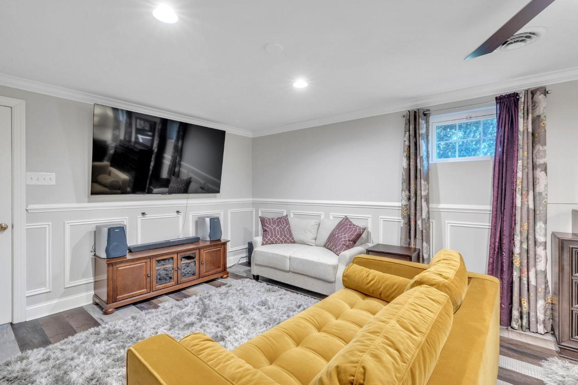 Holiday home Upscale Escape - Game & Spa-like Baths